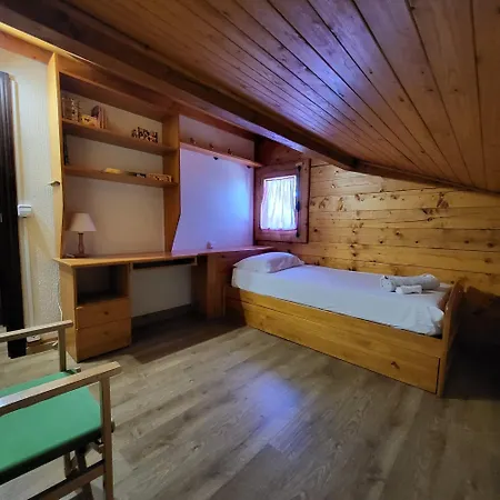 Apartman Rustica En Bolquere *